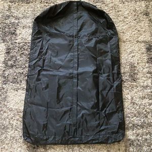 Lightweight garment bags